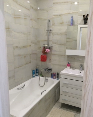 
  Продается 2-комн. квартира, 72 м², Шмидта ул, д. 8
. Фото 2.