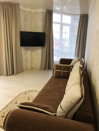 
  Продается 2-комн. квартира, 82 м², Суворова ул
. Фото 5.