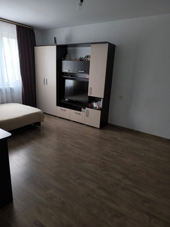 
  Продается 2-комн. квартира, 56 м², Маршала Жукова ул
. Фото 6.
