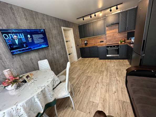 
  Продается 3-комн. квартира, 80 м², Маршала Жукова ул
. Фото 3.
