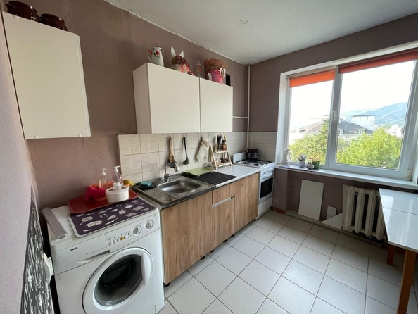 
  Продается 3-комн. квартира, 63 м², Орджоникидзе ул
. Фото 6.