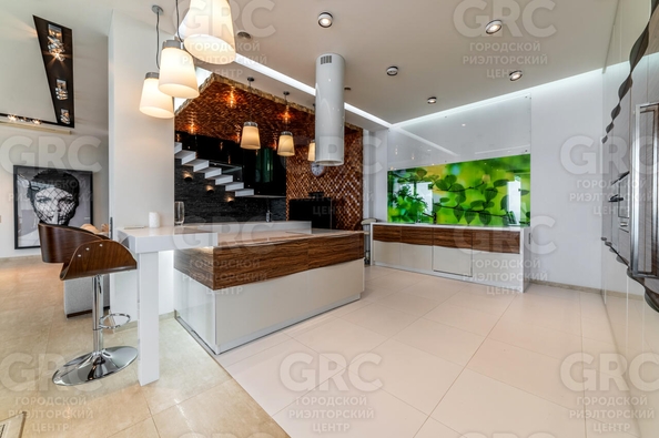 
  Продается дом, 280 м², Сочи
. Фото 7.