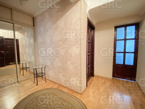 
  Продается 2-комн. квартира, 57 м², Войкова ул, д. 40
. Фото 8.