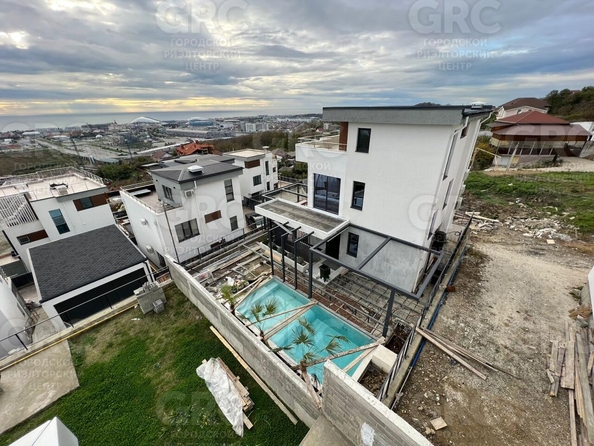 
  Продается дом, 200 м², Сочи
. Фото 13.