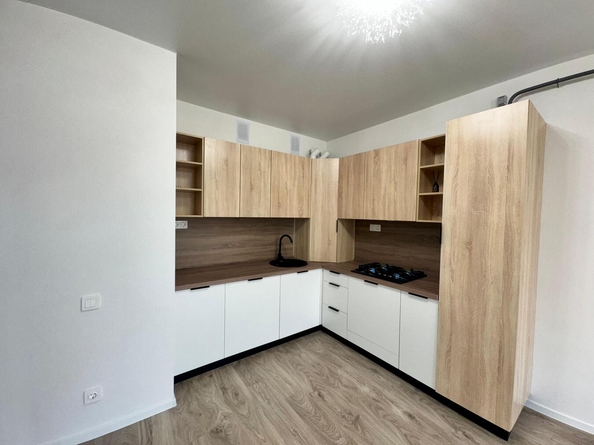 
  Продается 1-комн. квартира, 38 м², Николая Старшинова ул, д. 12к3
. Фото 1.