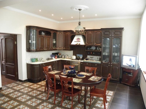 
  Продается дом, 320 м², Сочи
. Фото 2.