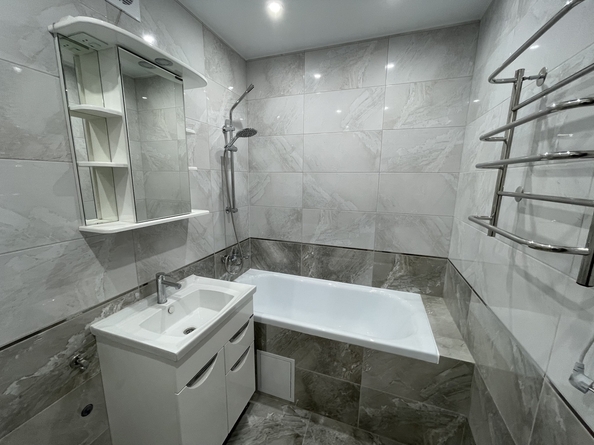 
  Продается 2-комн. квартира, 65 м², Адмирала Пустошкина ул, д. 22к10
. Фото 13.
