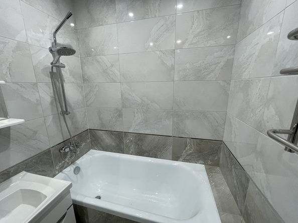 
  Продается 2-комн. квартира, 65 м², Адмирала Пустошкина ул, д. 22к10
. Фото 14.