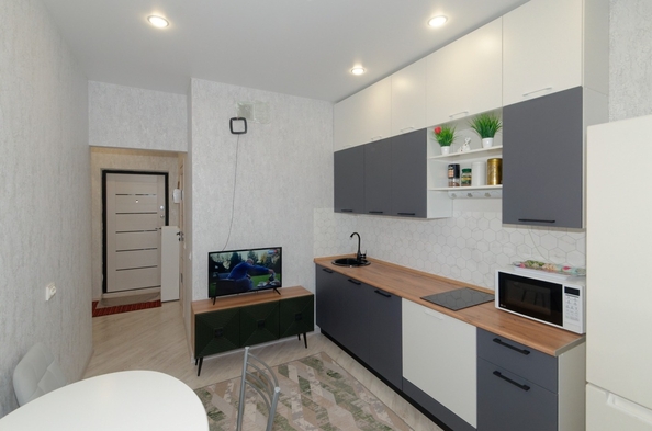 
  Продается 1-комн. квартира, 38 м², Омелькова ул, д. 93
. Фото 6.