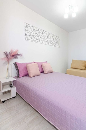 
  Продается 2-комн. квартира, 72 м², Омелькова ул, д. 93
. Фото 4.
