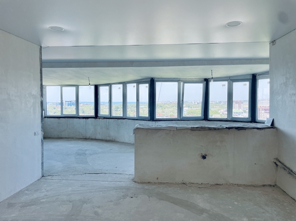 
  Продается 3-комн. квартира, 132 м², Крымская ул, д. 272
. Фото 4.