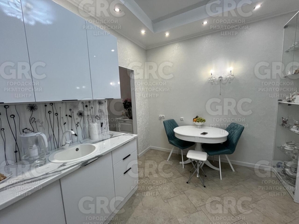 
  Продается 2-комн. квартира, 65 м², Первомайская ул, д. 11
. Фото 7.