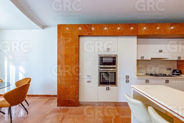 
  Продается 3-комн. квартира, 102 м², Первомайская ул, д. 13
. Фото 3.