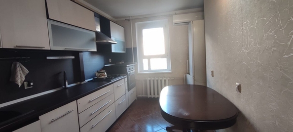
  Продается 4-комн. квартира, 76 м², Ленина ул, д. 143
. Фото 7.