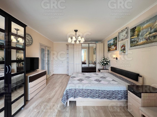 
  Продается 3-комн. квартира, 72.3 м², Ульянова ул, д. 53
. Фото 7.