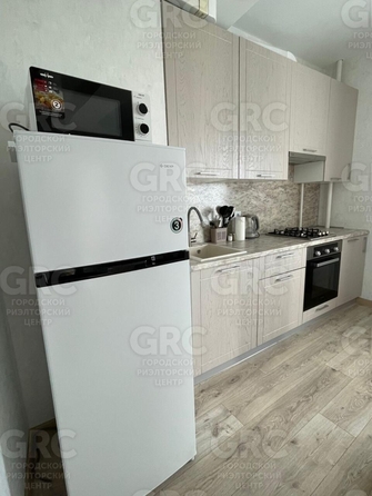 
  Продается 1-комн. квартира, 30 м², Верхняя Лысая гора ул, д. 7В
. Фото 2.