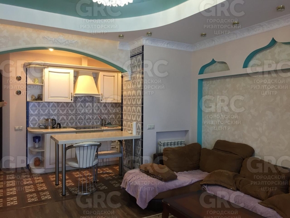 
  Продается 2-комн. квартира, 77 м², Виноградная ул, д. 114
. Фото 1.