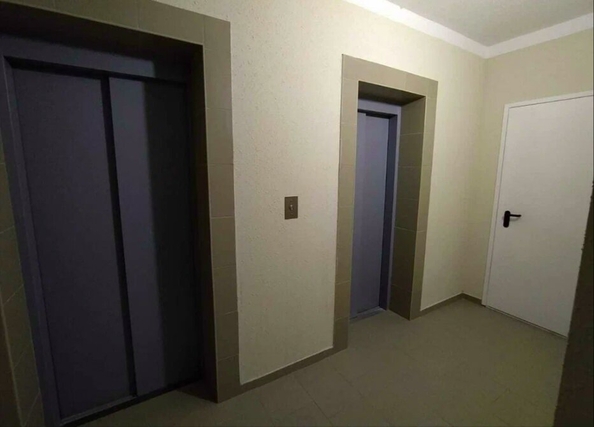 
  Продается 2-комн. квартира, 77 м², Астраханская ул, д. 71А
. Фото 7.