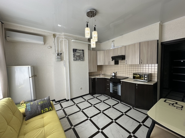 
  Продается 1-комн. квартира, 40 м², 40 лет Победы ул, д. 114
. Фото 2.