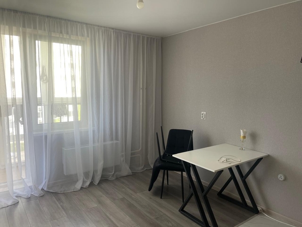 
  Продается 1-комн. квартира, 40 м², Ленина ул, д. 239
. Фото 2.
