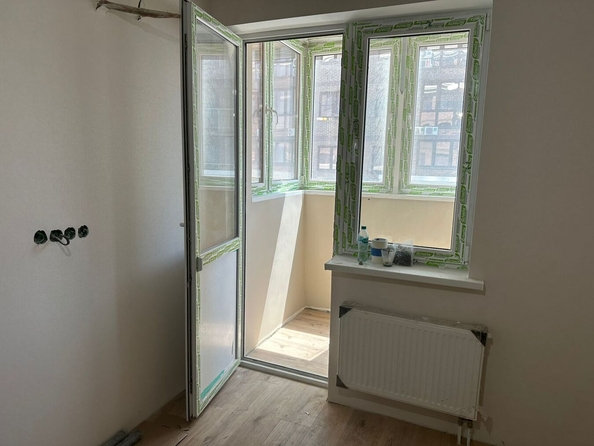 
  Продается 1-комн. квартира, 45 м², Омелькова ул, д. 93
. Фото 8.