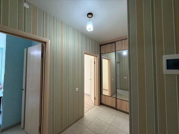 
  Продается 1-комн. квартира, 37 м², Дивноморская ул
. Фото 8.