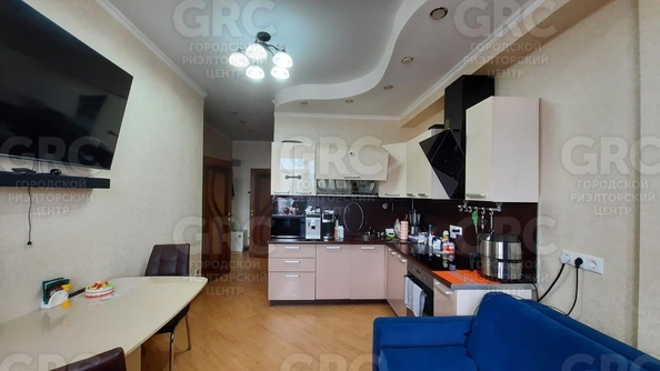 
  Продается 2-комн. квартира, 50 м², Водораздельная ул, д. 2
. Фото 5.