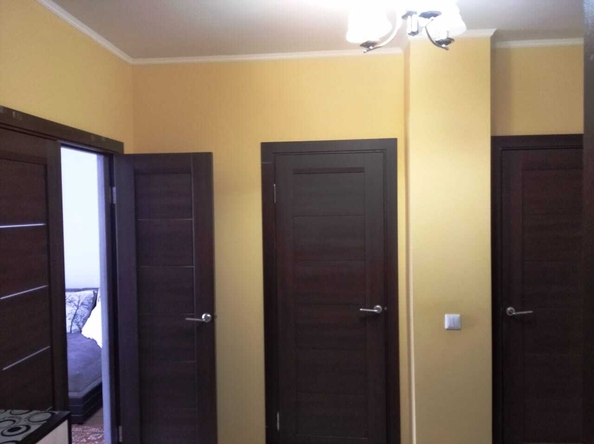
  Продается 2-комн. квартира, 69 м², Омелькова ул, д. 21
. Фото 5.
