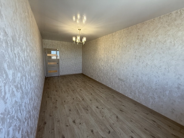
  Продается 2-комн. квартира, 58 м², Омелькова ул, д. 93
. Фото 16.