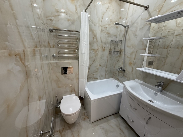 
  Продается 2-комн. квартира, 58 м², Омелькова ул, д. 93
. Фото 20.