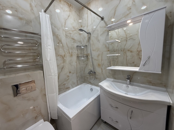 
  Продается 2-комн. квартира, 58 м², Омелькова ул, д. 93
. Фото 22.