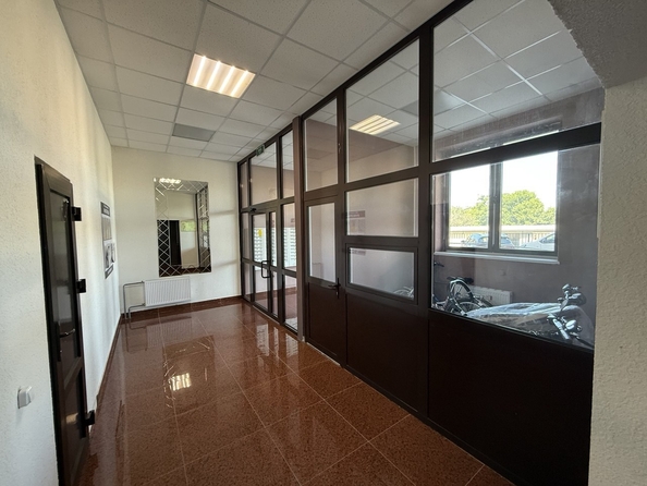 
  Продается 2-комн. квартира, 58 м², Омелькова ул, д. 93
. Фото 30.