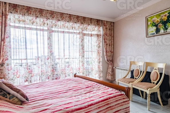 
  Продается 4-комн. квартира, 140 м², Ленина ул, д. 219/35
. Фото 31.