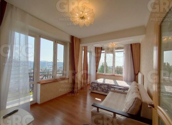 
  Продается 2-комн. квартира, 36.4 м², Цюрупы ул, д. 34
. Фото 1.