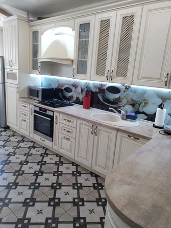 
  Продается 2-комн. квартира, 72 м², Владимирская ул, д. 150
. Фото 1.
