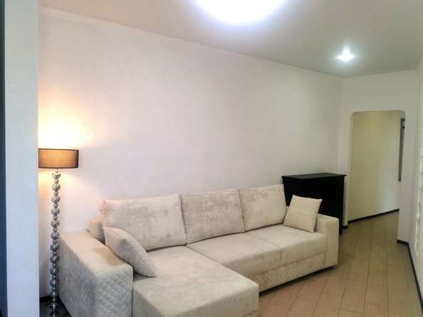
  Продается 2-комн. квартира, 61 м², Крылова ул, д. 113
. Фото 6.