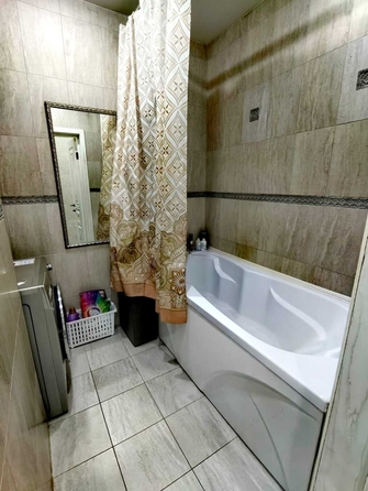 
  Продается 2-комн. квартира, 86 м², Омелькова ул, д. 21
. Фото 12.