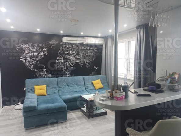 
  Продается 2-комн. квартира, 55 м², Фабрициуса Я. ул, д. 7
. Фото 3.