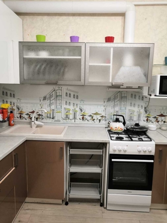 
  Продается 2-комн. квартира, 90 м², Лазурная ул, д. 16
. Фото 9.