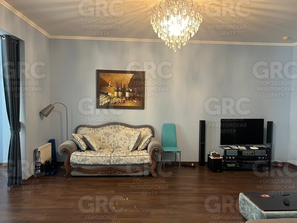 
  Продается 2-комн. квартира, 130 м², Гагарина ул, д. 24
. Фото 3.