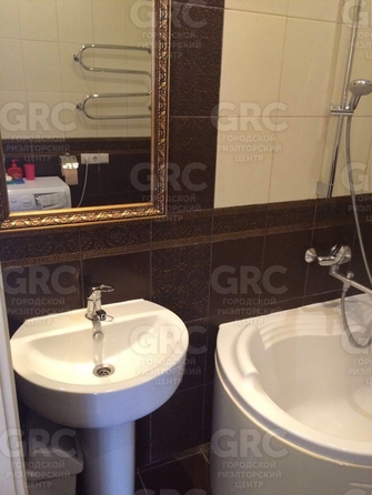 
  Продается 2-комн. квартира, 53 м², Фабрициуса Я. ул, д. 2/28А
. Фото 5.