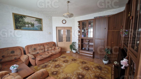 
  Продается 2-комн. квартира, 67 м², Вишневая ул, д. 31
. Фото 2.