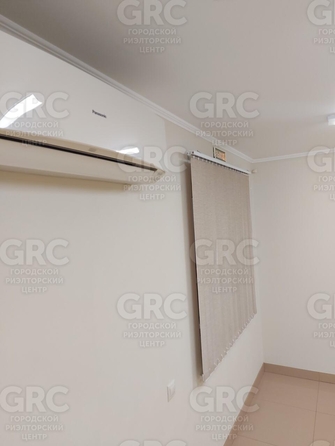 
  Продается 2-комн. квартира, 48 м², Островского ул, д. 25
. Фото 5.
