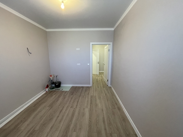
  Продается 2-комн. квартира, 62 м², Омелькова ул, д. 93
. Фото 5.