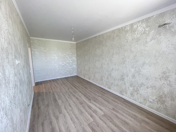 
  Продается 2-комн. квартира, 62 м², Омелькова ул, д. 93
. Фото 11.