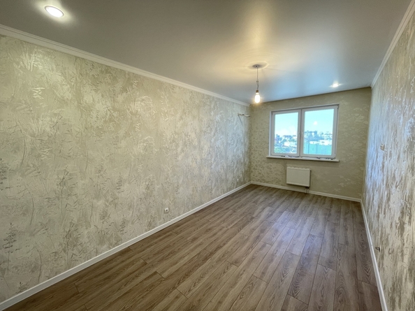 
  Продается 2-комн. квартира, 62 м², Омелькова ул, д. 93
. Фото 14.