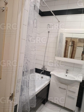 
  Продается 2-комн. квартира, 50 м², Вишневая ул, д. 18/7
. Фото 11.