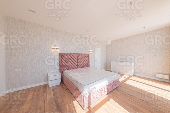 
  Продается 3-комнатный апартамент, 150 м², Войкова ул, д. 14а
. Фото 10.