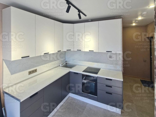
  Продается 1-комн. квартира, 32 м², Амбровая ул, д. 10
. Фото 1.