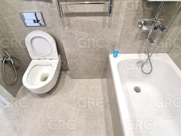 
  Продается 1-комн. квартира, 32 м², Амбровая ул, д. 10
. Фото 13.